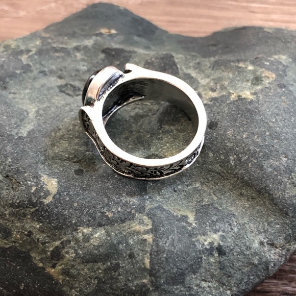 SOLD - Ring - Picture 3 of 4